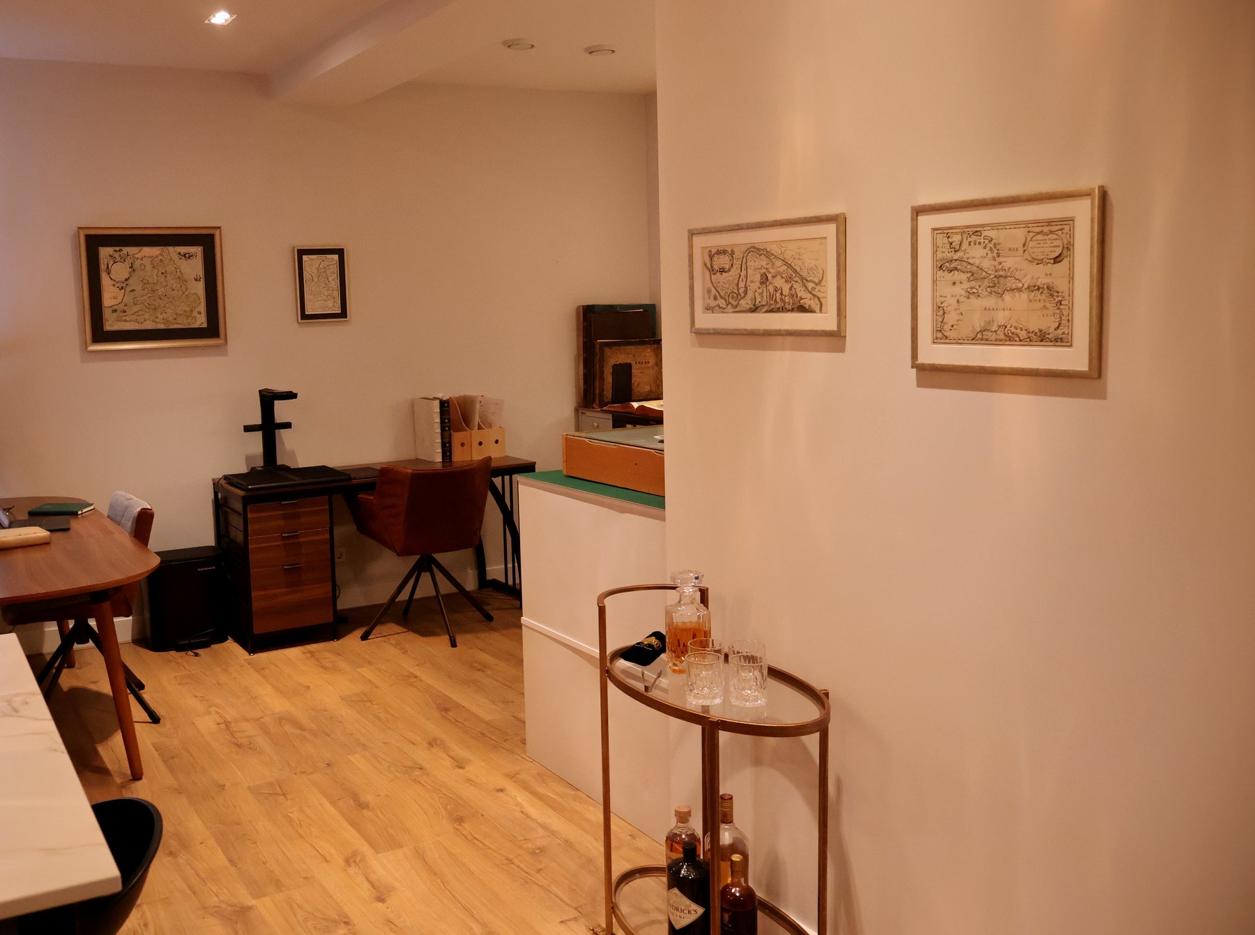 Framed maps and the bar